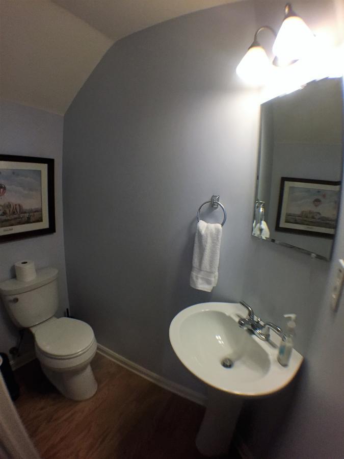 Restaurant Row Townhouse 2 King Bedrooms Луисвилл Экстерьер фото